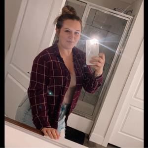 Meet your Posher, Caity